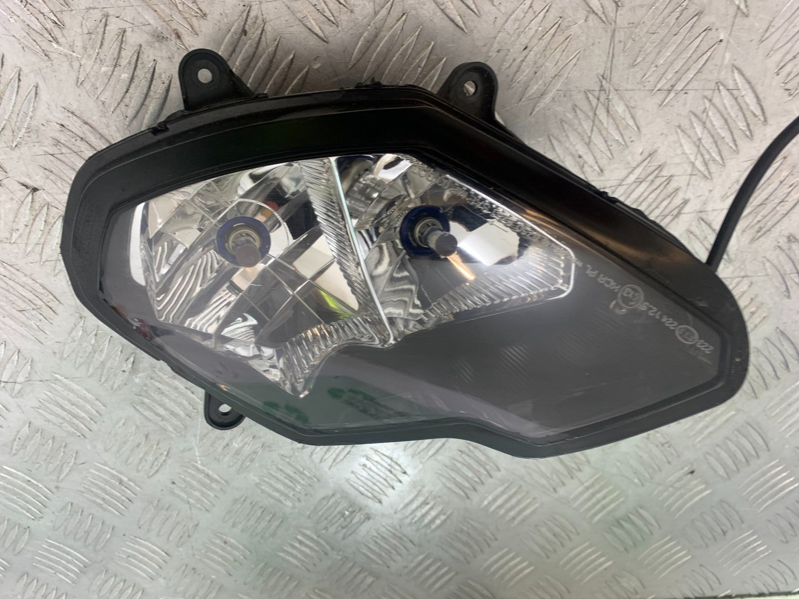 APRILIA RSV1000 R FACTORY MILLE LEFT HEADLIGHT  2004-09 (CMB1203)