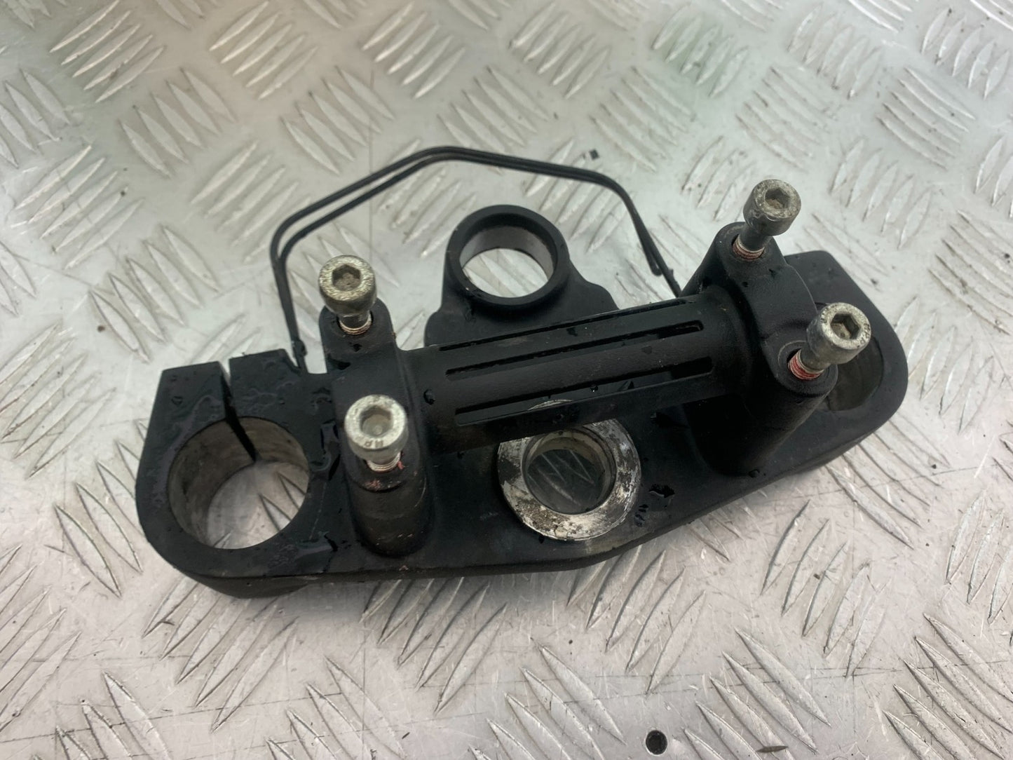 ROYAL ENFIELD HIMALAYAN 411 TOP YOKE   YEAR 2018-2023 (CMB1279)