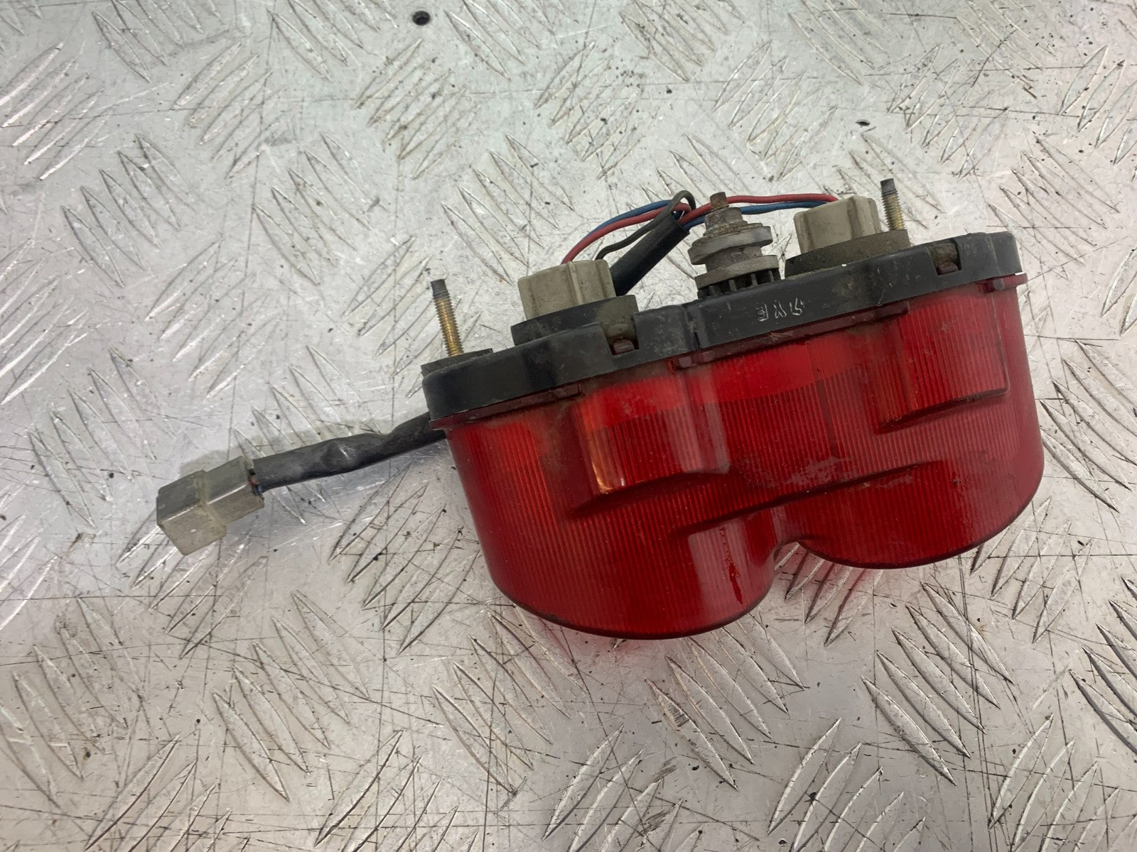 KAWASAKI ZX9R ZX9 C REAR LIGHT  YEAR 1998-99 (CMB1213)