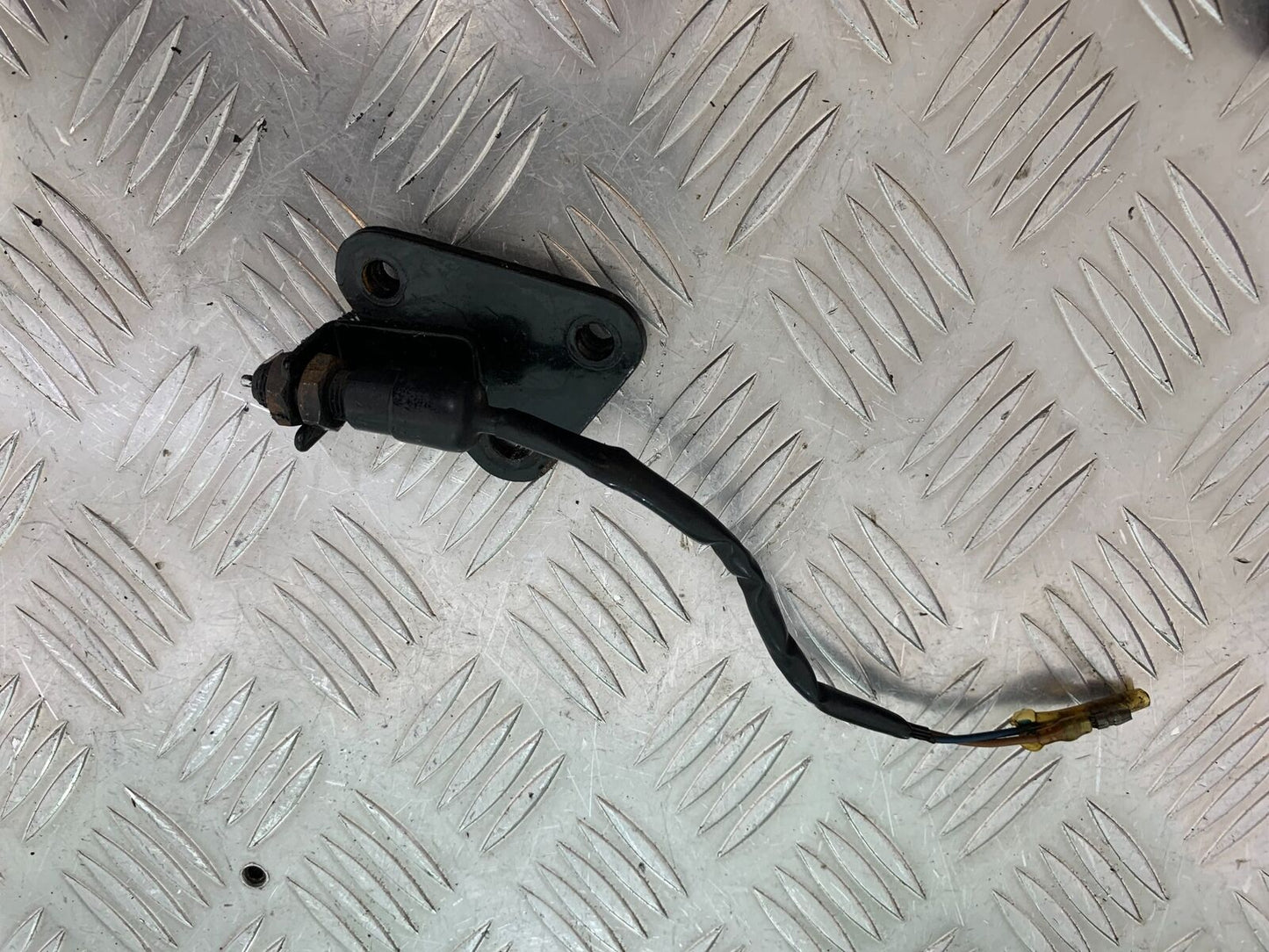 KAWASAKI Z650 KZ650 REAR BRAKE LIGHT SWITCH   YEAR 1979-1980 (CMB1023)