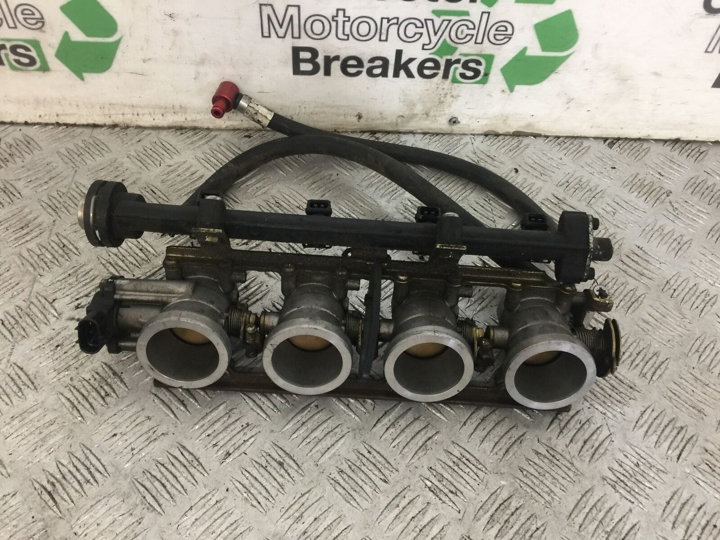 TRIUMPH 600 SPEED FOUR THROTTLE BODIES  YEAR 2002  (STOCK 756)