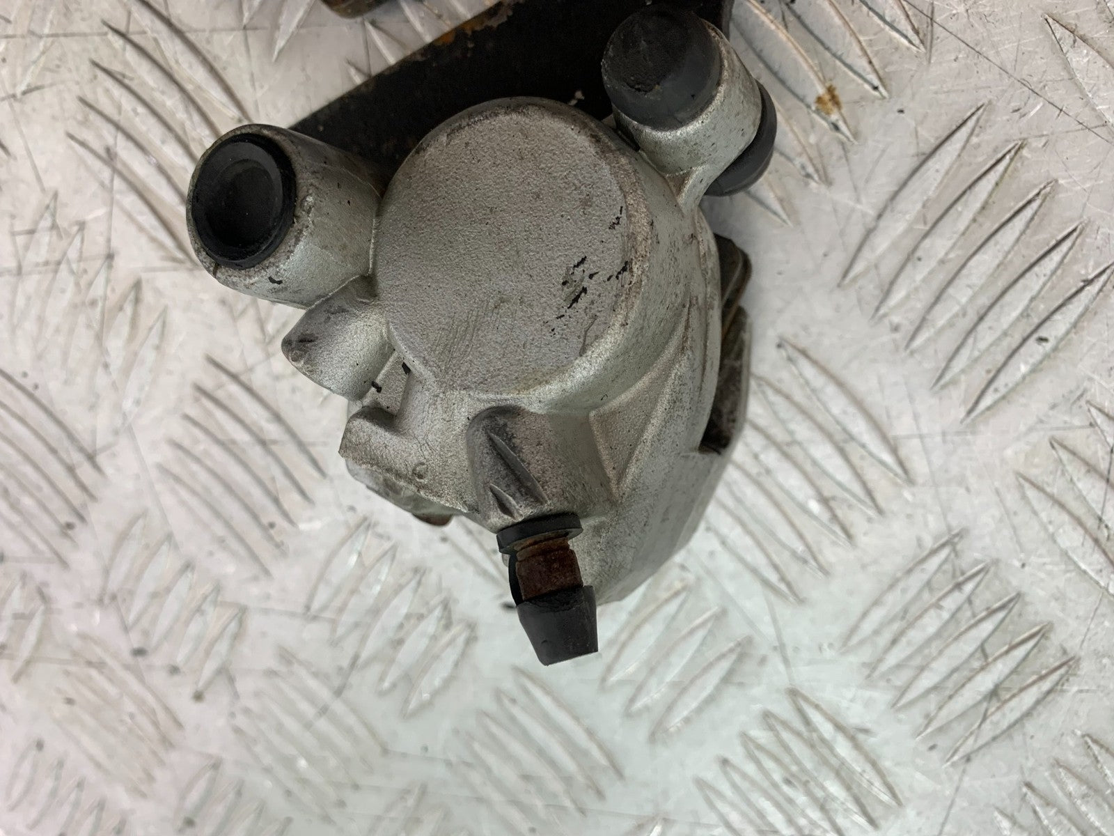 QINGQI QM125 GY-2B REAR BRAKE CALIPER YEAR 2016 (CMB1228)