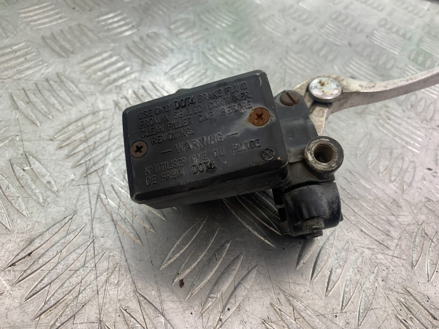 KAWASAKI Z750 Z 750 FRONT BRAKE MASTER CYLINDER  YEAR 2004-2006  (CMB1234)