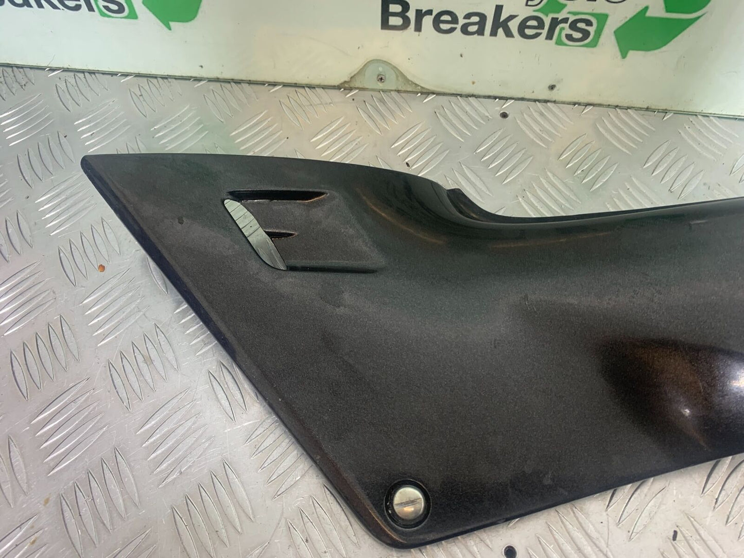 HONDA VFR400 VFR 400 NC21 LEFT SEAT PANEL  YEAR 1986-87 (CMB1043)