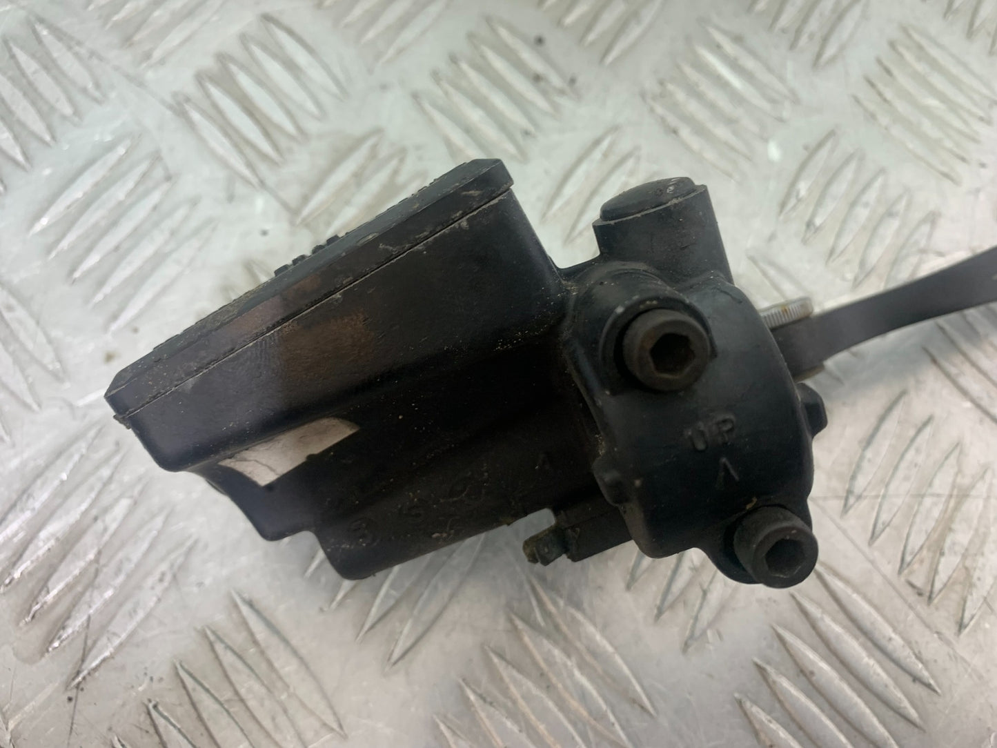 KAWASAKI ZZR1100 D FRONT BRAKE MASTER CYLINDER  YEAR 1993-2001 (CMB1164)