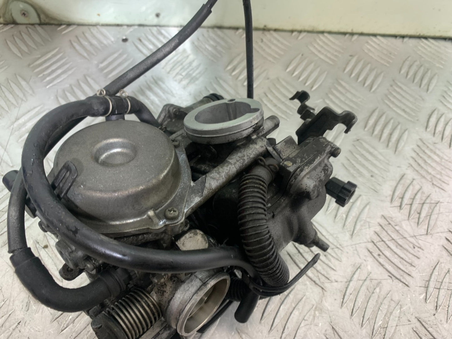 HONDA NTV 600 REVERE CARBS  YEAR 1988-1996  (CMB1281)