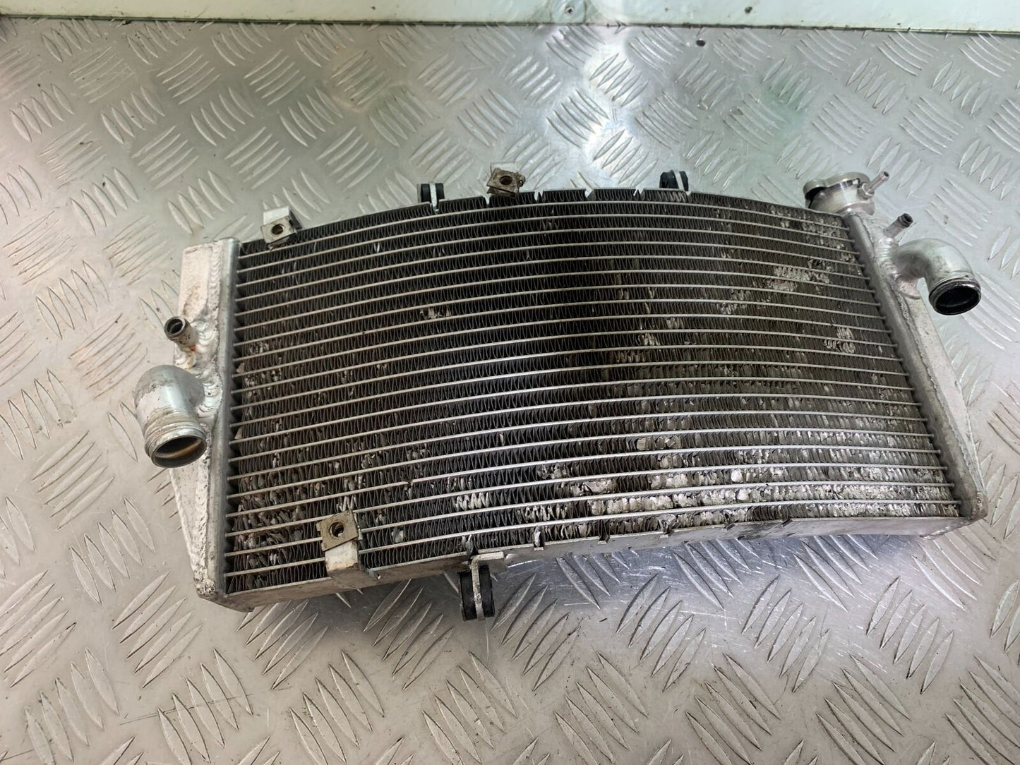 HONDA CBR 929 RRY FIREBLADE RADIATOR  YEAR 2000-01 (CMB1094)