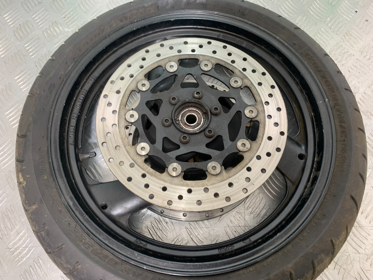 YAMAHA FZS600 FAZER 600 FRONT WHEEL  YEAR 1998-2001 (CMB1267)