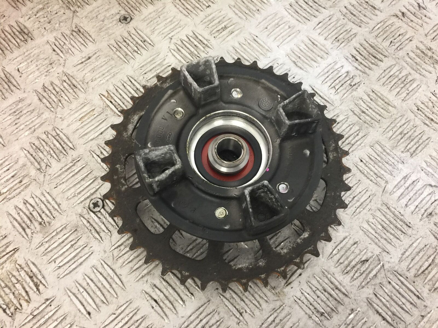 KAWASAKI Z1000 SX REAR SPROCKET CARRIER YEAR 2017 (STOCK 668)