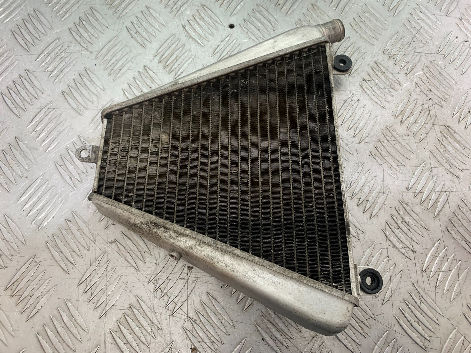 DUCATI 1299 PANIGALE LOWER RADIATOR YEAR 2016 (CMB 1187)