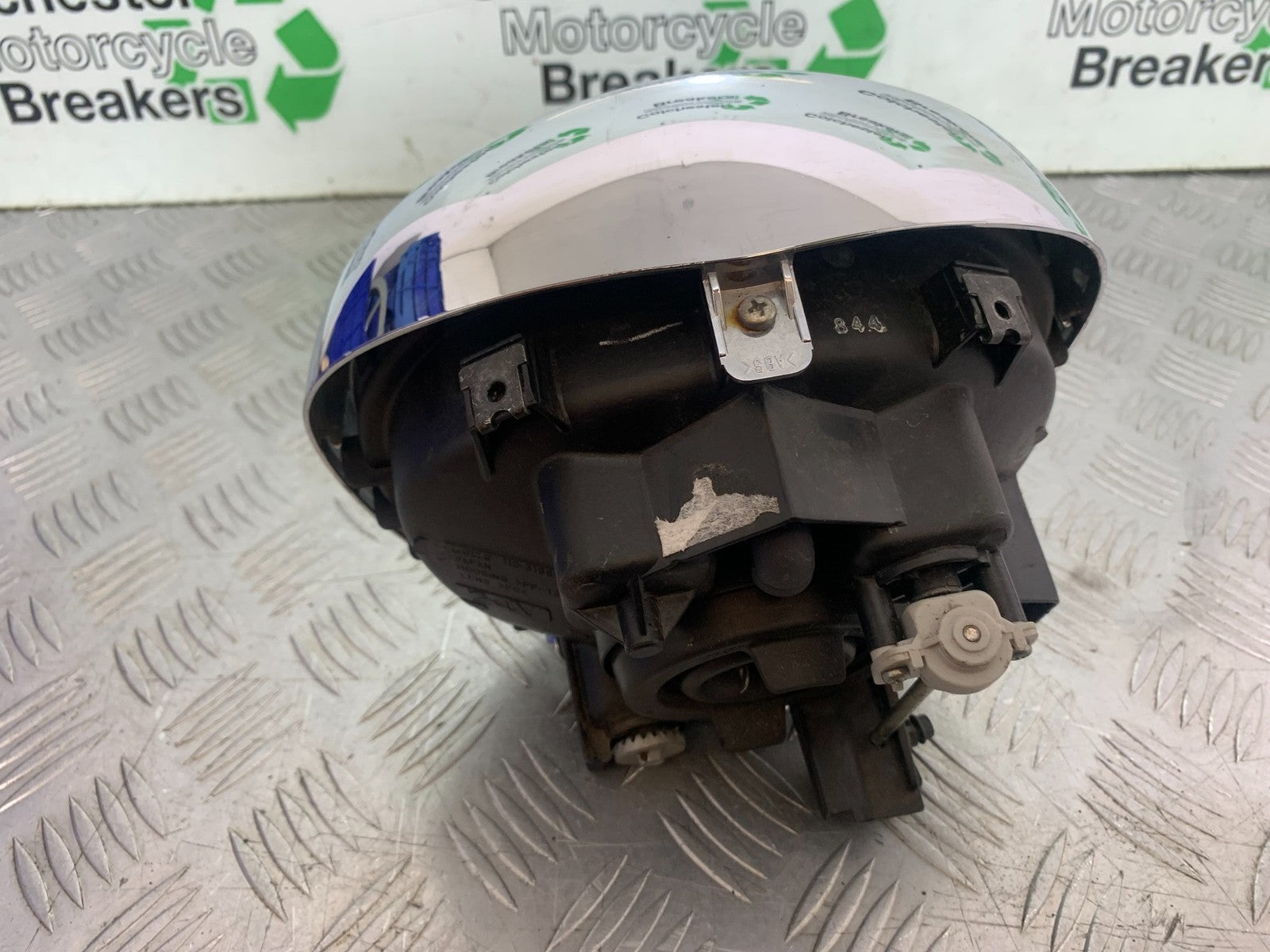 YAMAHA XVS 1300 MIDNIGHT STAR HEADLIGHT  YEAR 2007-16 (CMB1200)