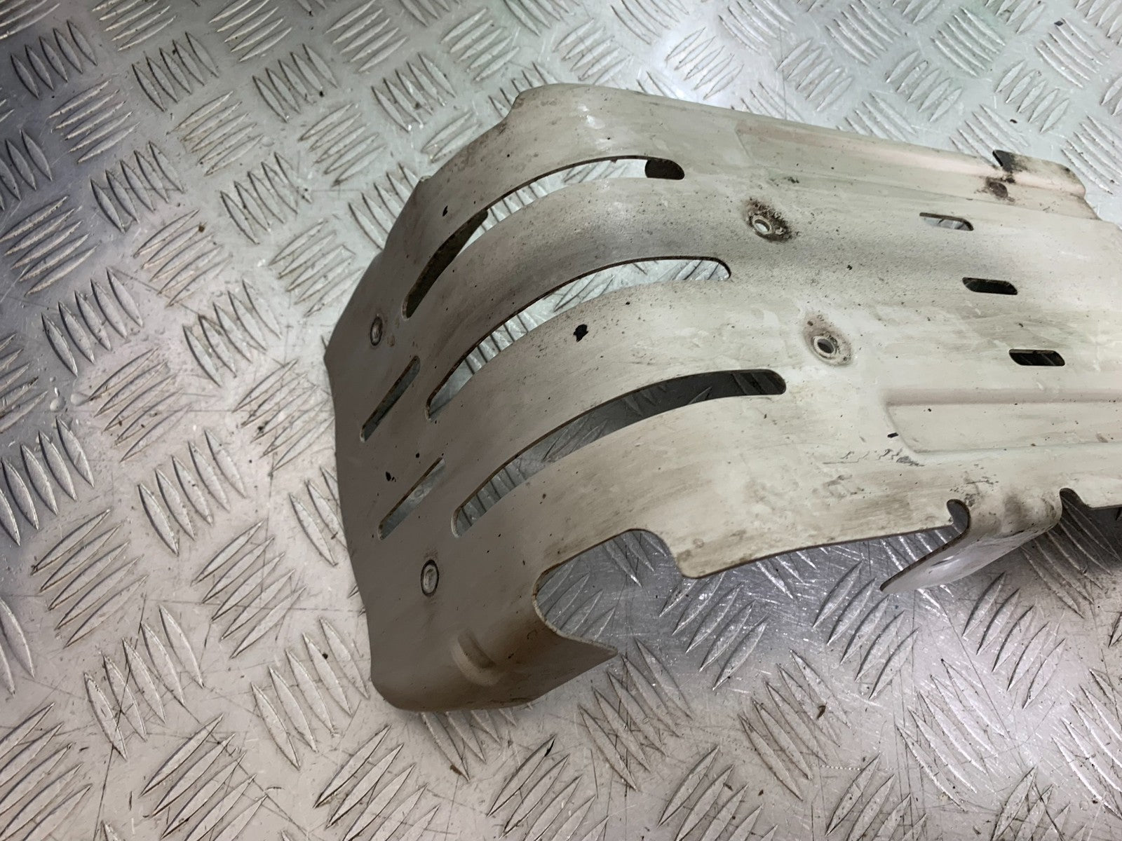 ROYAL ENFIELD HIMALAYAN 411 ENGINE GUARD BASH PLATE  YEAR 2018-2023 (CMB1279)