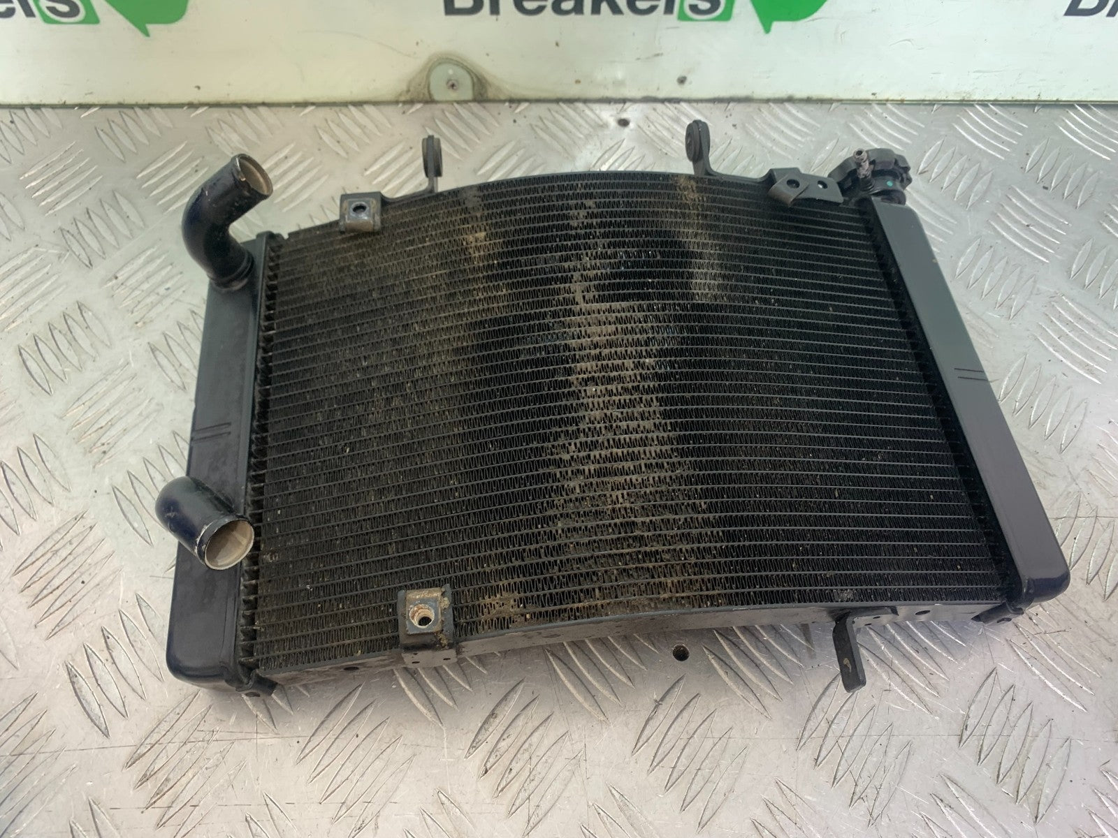 TRIUMPH 675 STREET TRIPLE RADIATOR  2013-2016 (CMB1186)