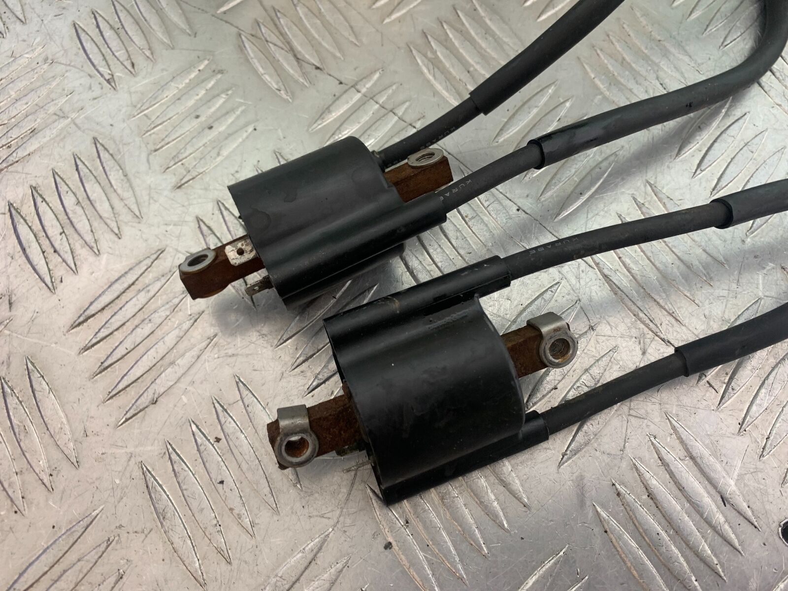 YAMAHA XJR1300 XJR 1300 COILS AND CAPS   YEAR  1999-2003 (CMB1119)