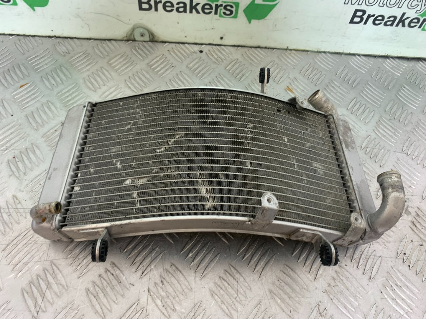 DUCATI 996 SPS 748 916 998 RADIATOR  1999-2000 (CMB1209)