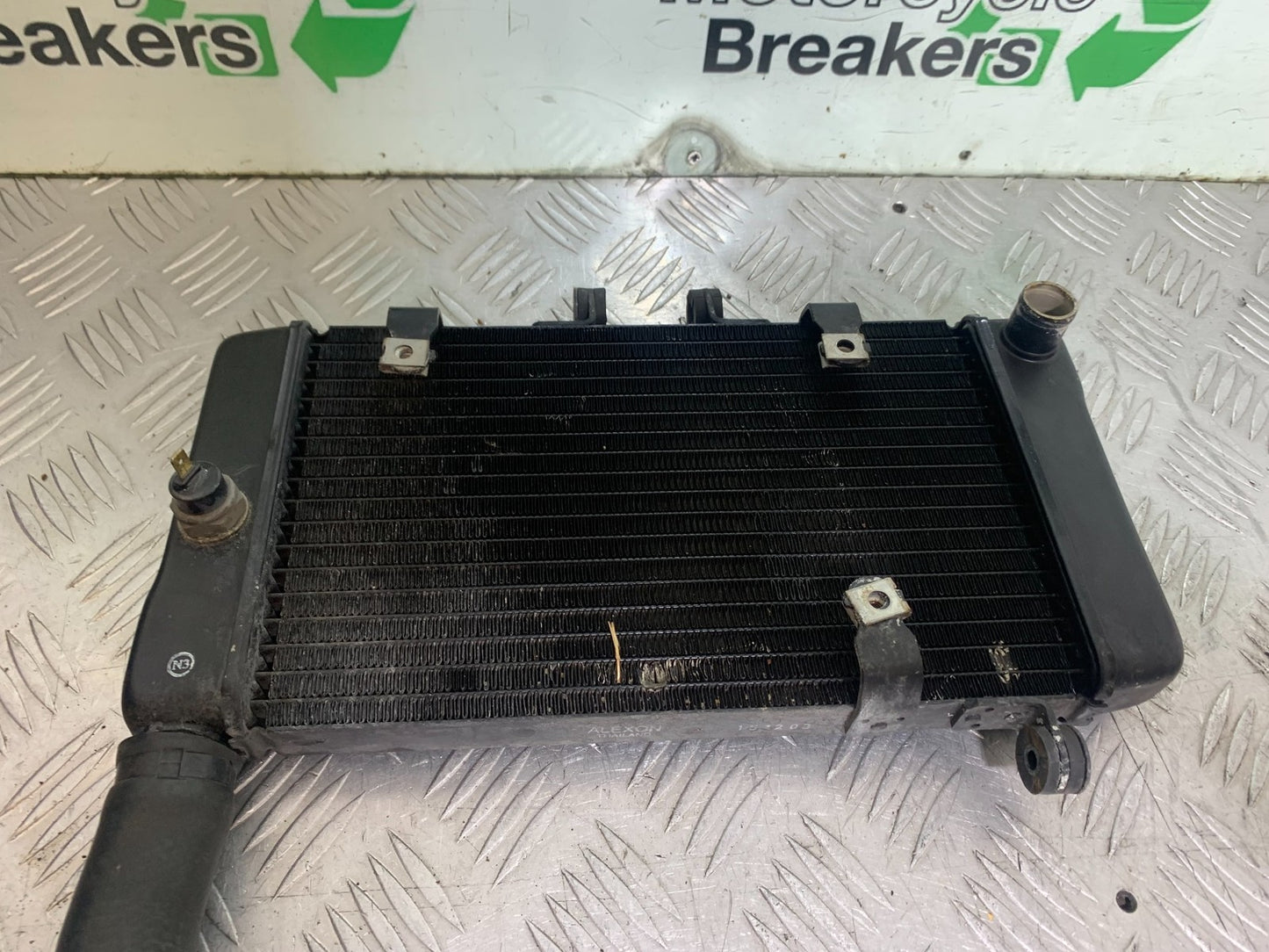 HONDA NT650 V DEAUVILLE RADIATOR  YEAR 1998-01 (CMB1320)