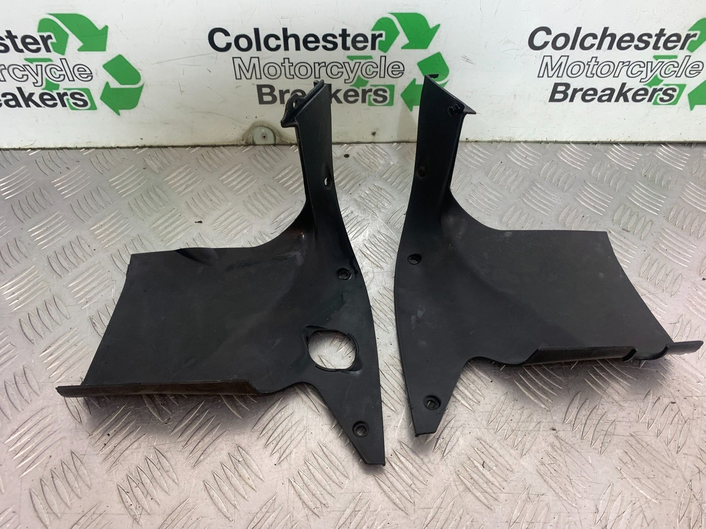 HONDA NT650 V DEAUVILLE INNER INFILLS    YEAR 1999 (CMB1268)
