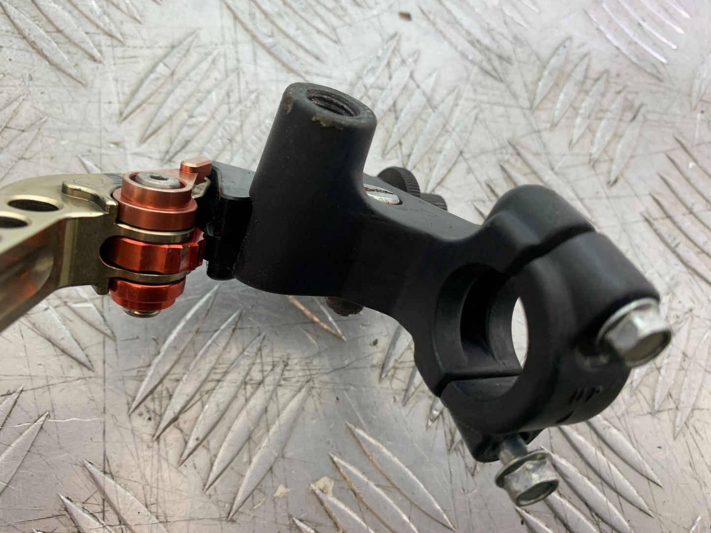 HONDA CBF500 CBF 500 CLUTCH LEVER AND BRACKET  YEAR 2004-2008  (CMB1294)