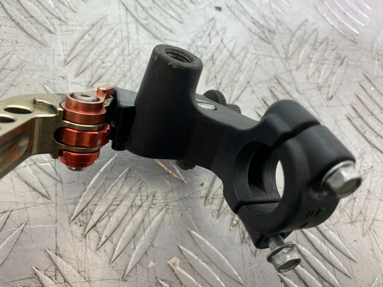 HONDA CBF500 CBF 500 CLUTCH LEVER AND BRACKET  YEAR 2004-2008  (CMB1294)