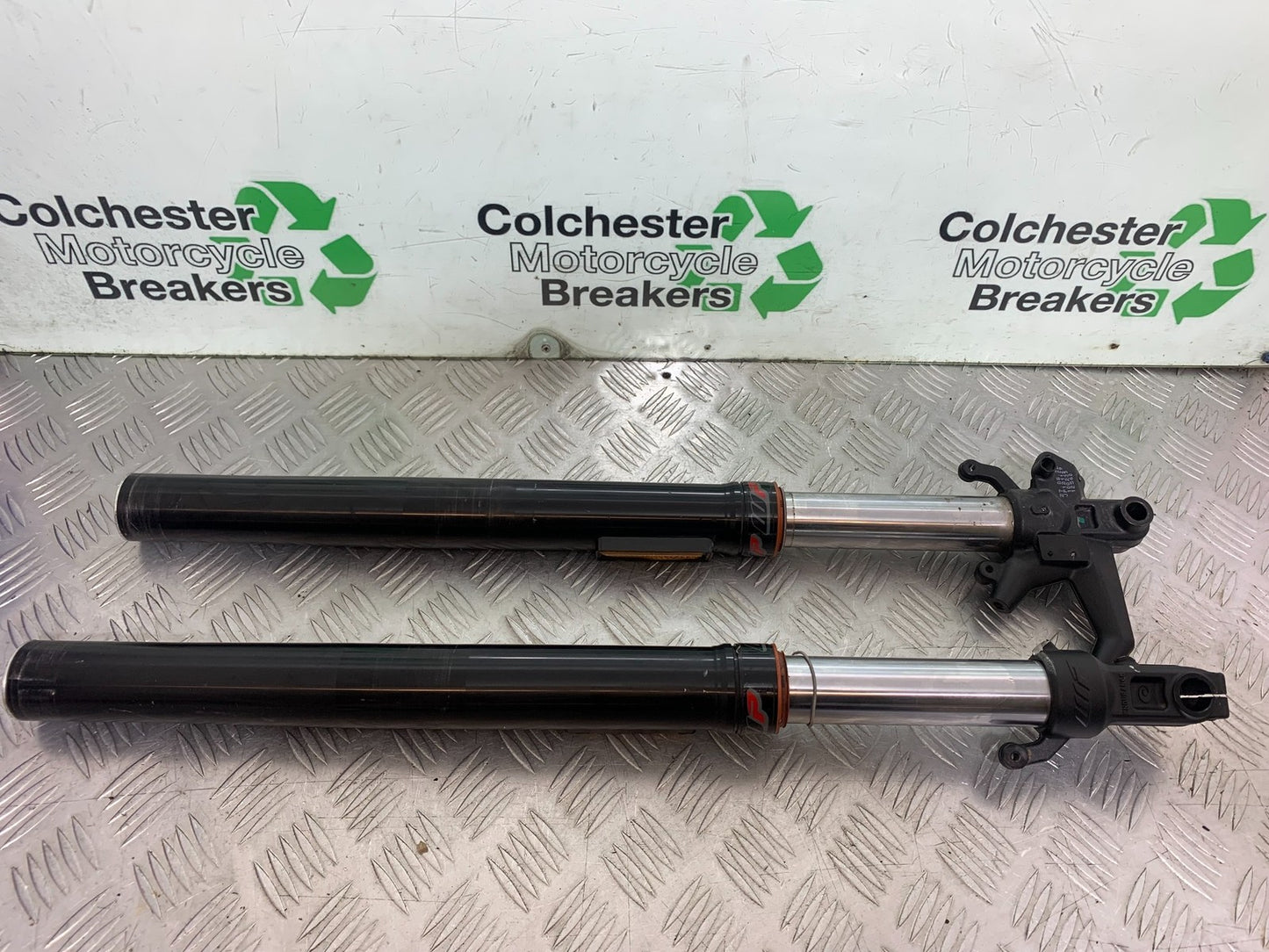 KTM 125 DUKE FORKS  YEAR 2018-2023 (CMB1185)