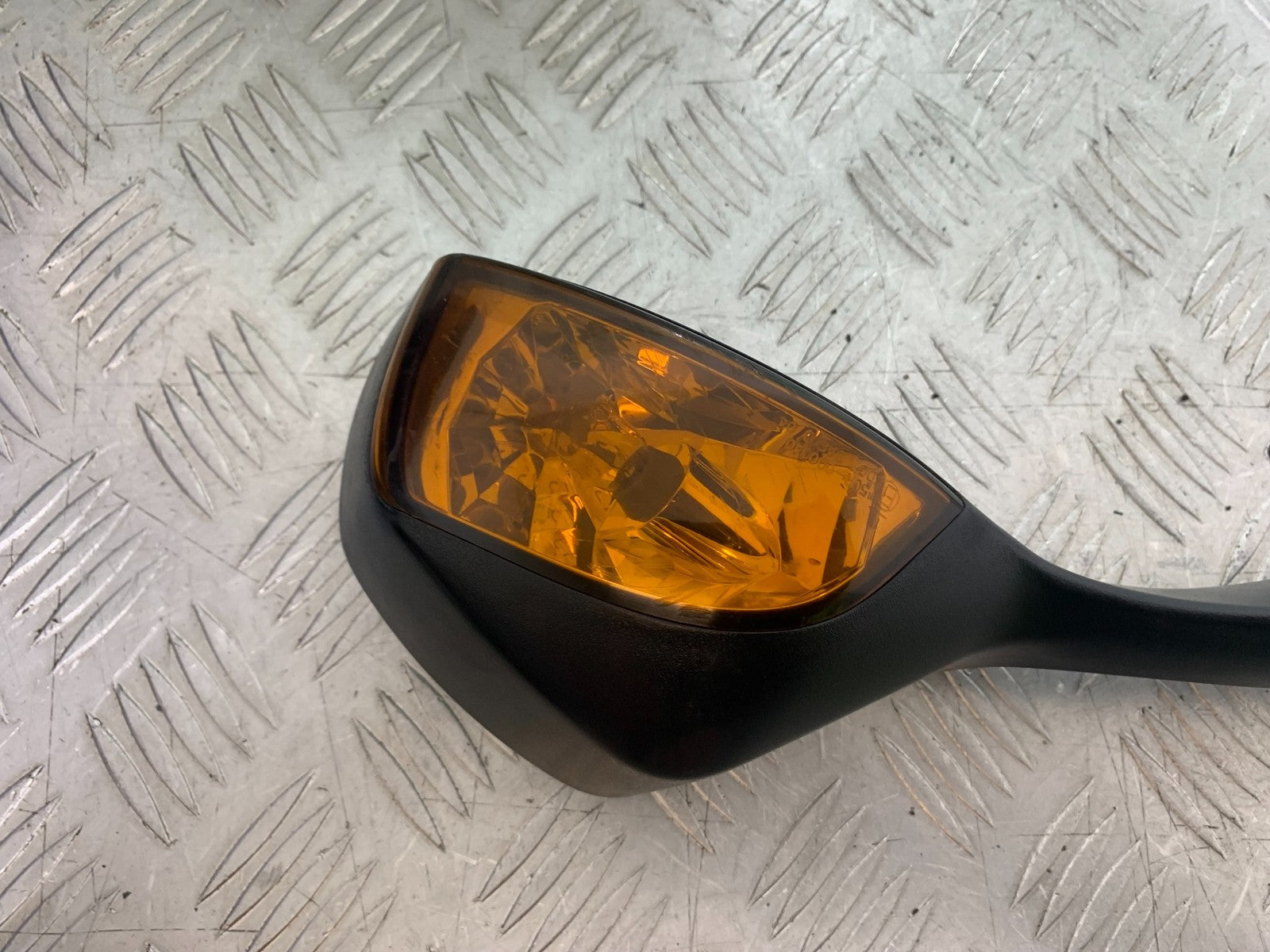 TRIUMPH 1050 SPRINT GT LEFT MIRROR YEAR 2010-2016 (CMB1250)