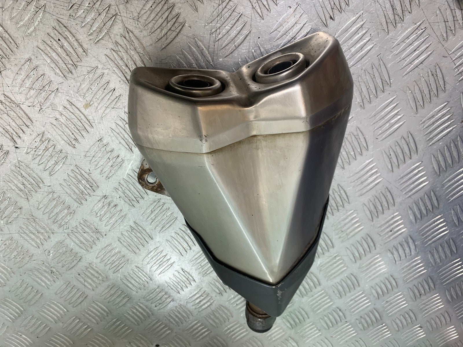 KAWASAKI Z1000 SX LEFT SILENCER  YEAR 2014-16 (CMB1264)