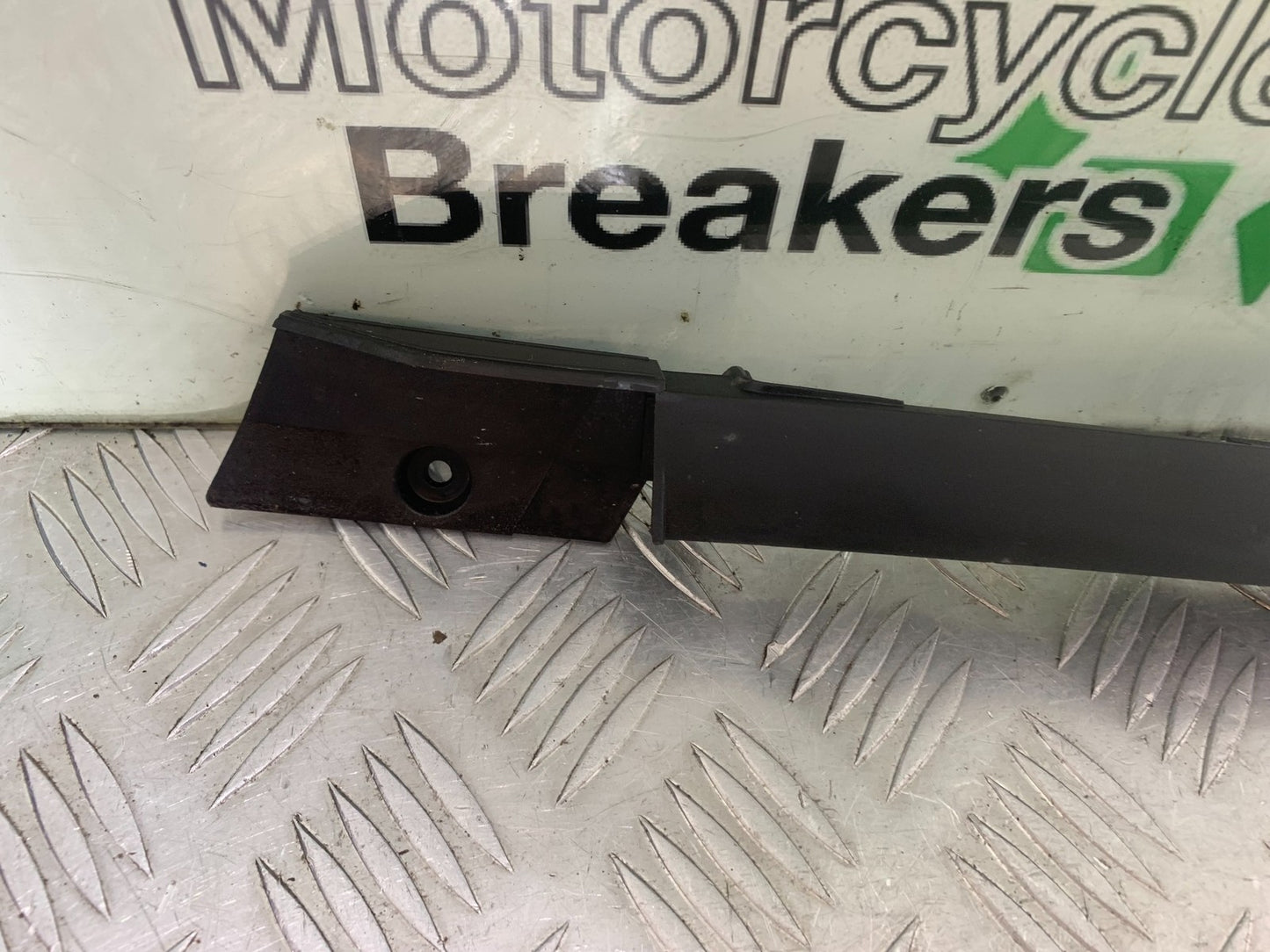 BMW S1000 RR CHAIN GUARD  YEAR 2015-2018 (CMB1246)