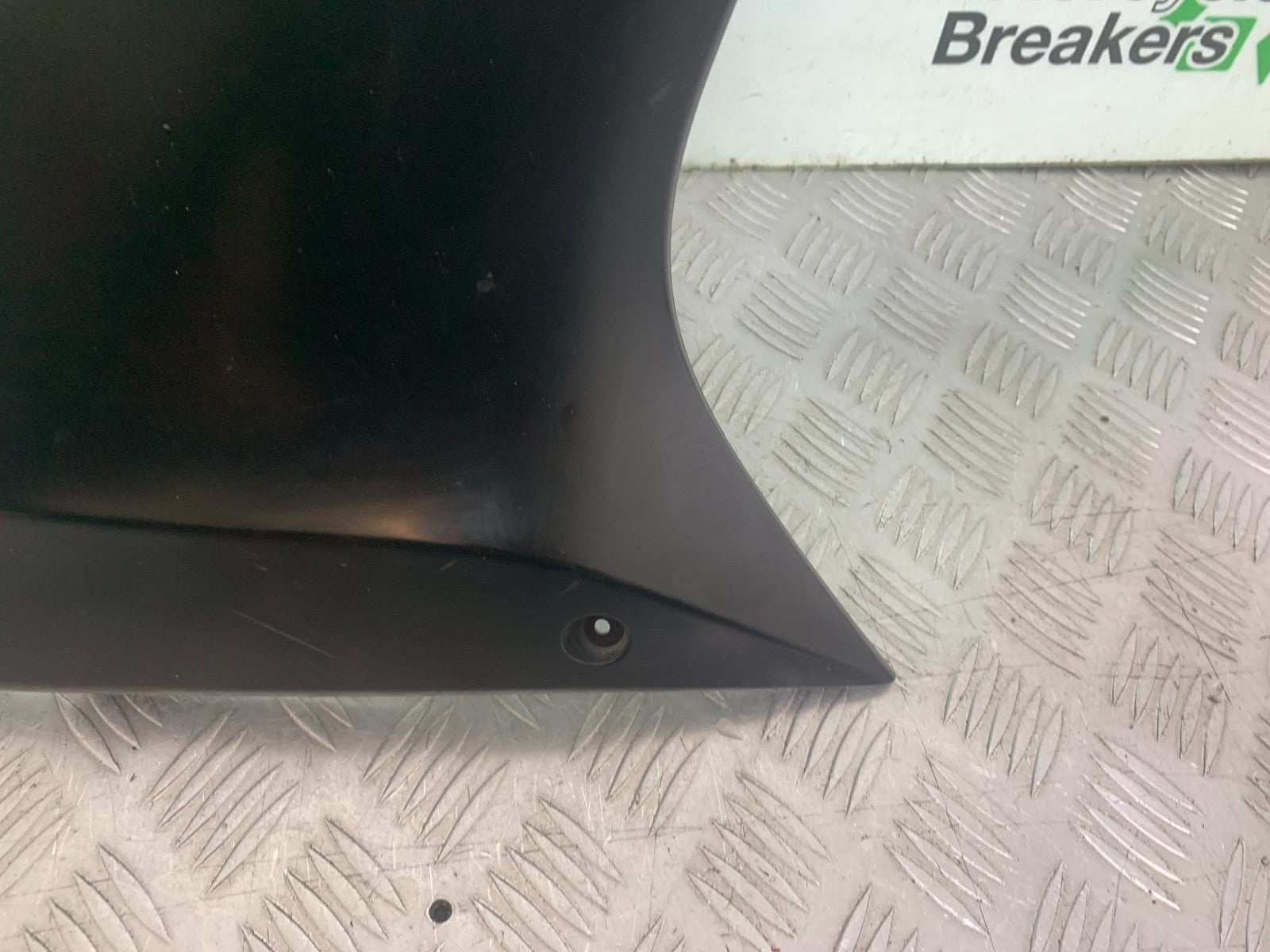 YAMAHA YZF-R125 YZF 125 RIGHT FAIRING PANEL  YEAR 2019-2022 (CMB1263)