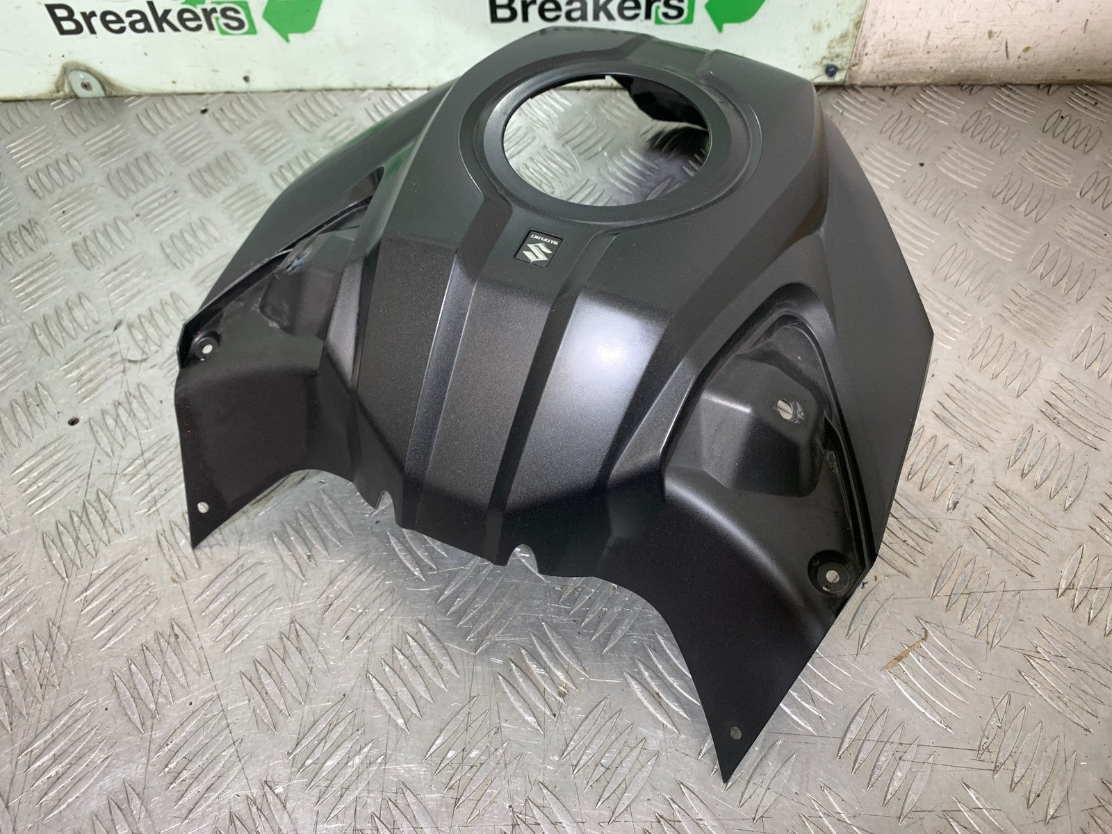 SUZUKI DL1000 V-STROM PETROL TANK COWL  YEAR 2014-2019 (CMB1325)