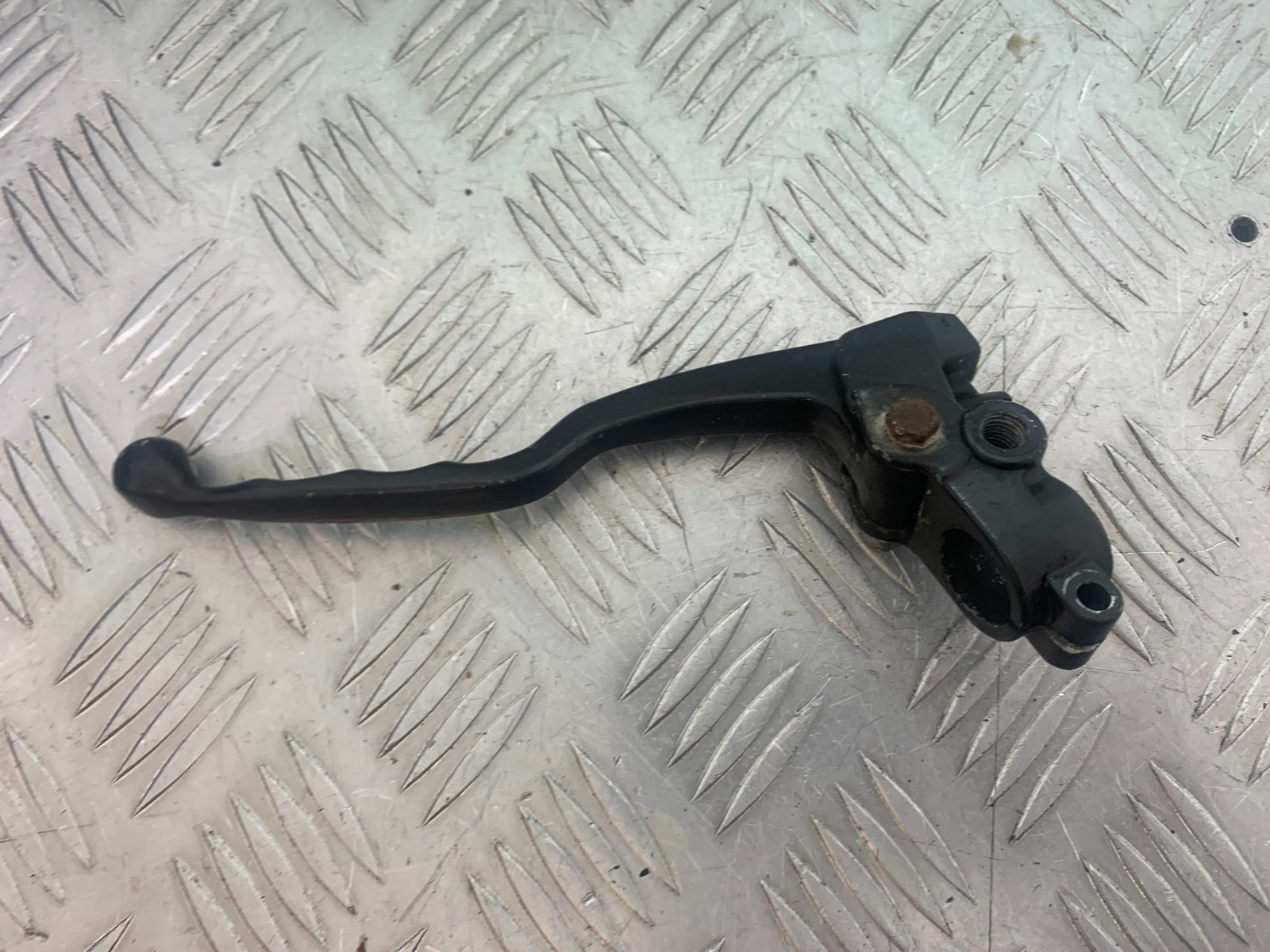 KAWASAKI GT550 GT 550 CLUTCH LEVER AND BRACKET YEAR 1984-87 (CMB1141)