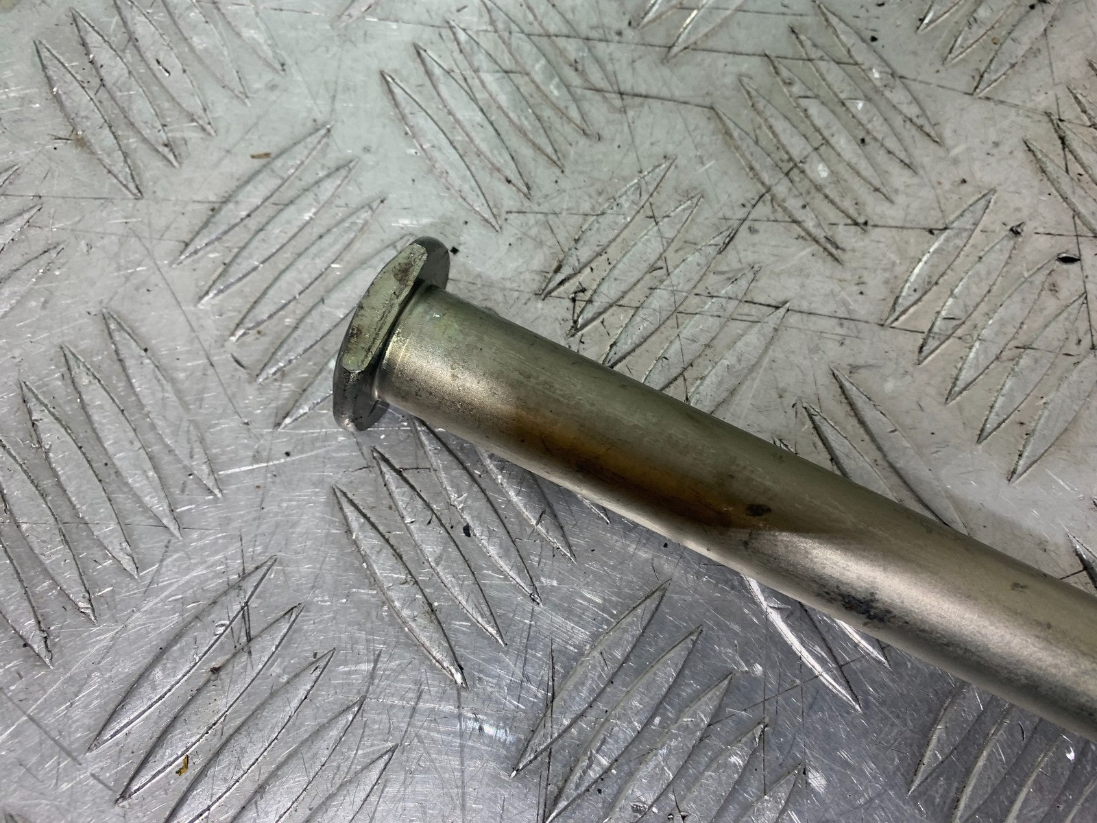 YAMAHA XSR900 XSR 900 SWINGARM SPINDLE YEAR 2022-2024 (CMB1215)
