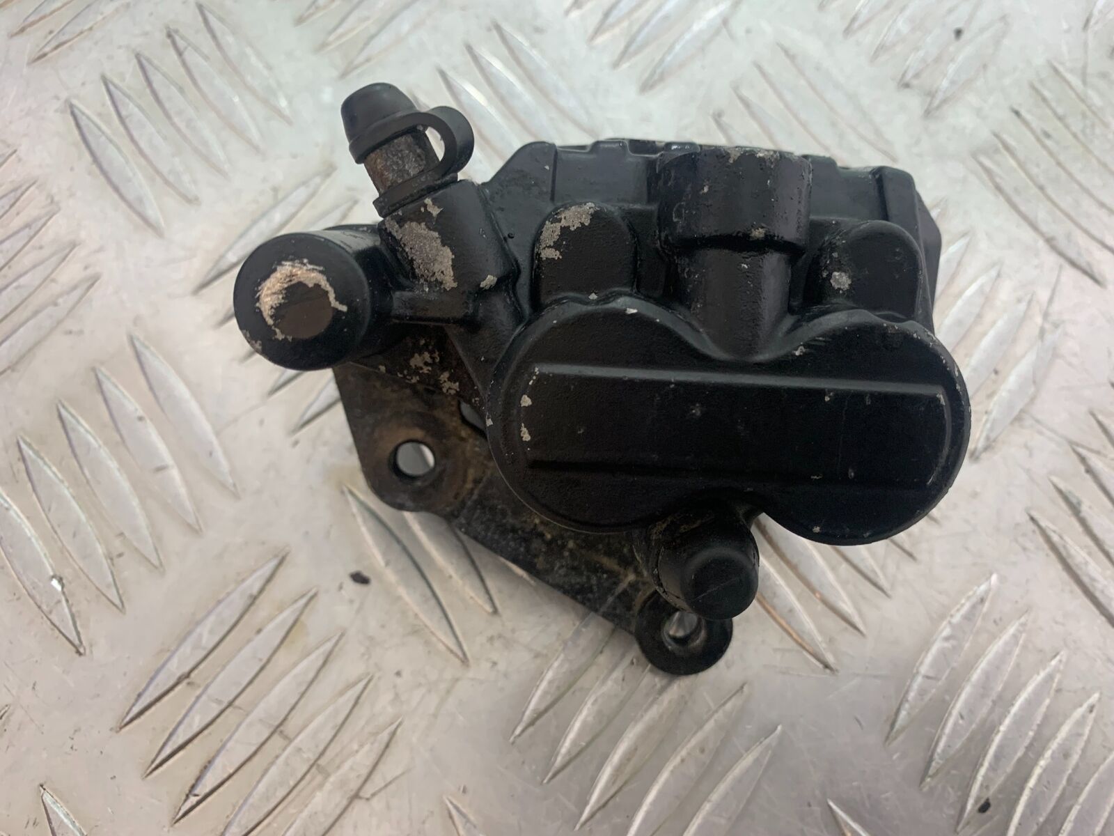 PIAGGIO VESPA GTS 300 FRONT BRAKE CALIPER  YEAR 2010 (CMB1062)