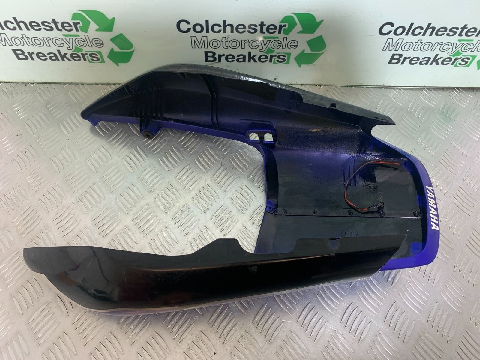 YAMAHA XJR1300 XJR 1300 TAIL PIECE  YEAR 1999-2003 (CMB1055)
