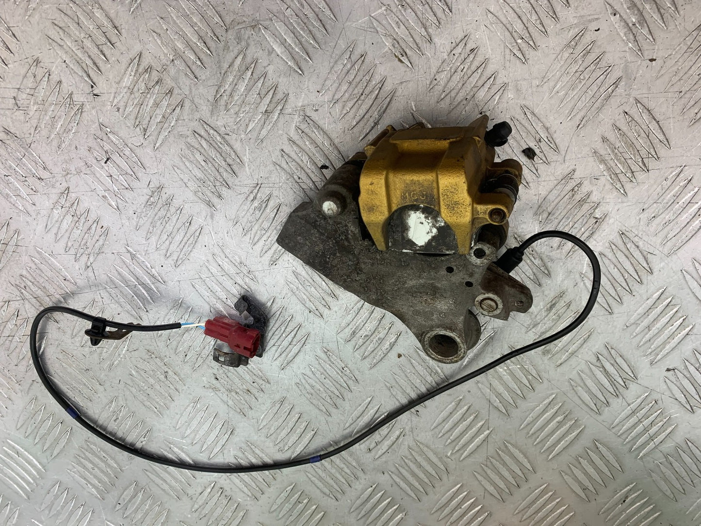 HONDA CBF600 CBF 600 REAR BRAKE CALIPER YEAR 2004-07  (CMB1305)