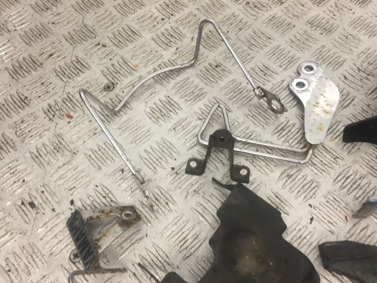 YAMAHA XV535 XV 535 VIRAGO BRACKETS AND INFILLS   YEAR 1994-02 (STOCK 772)
