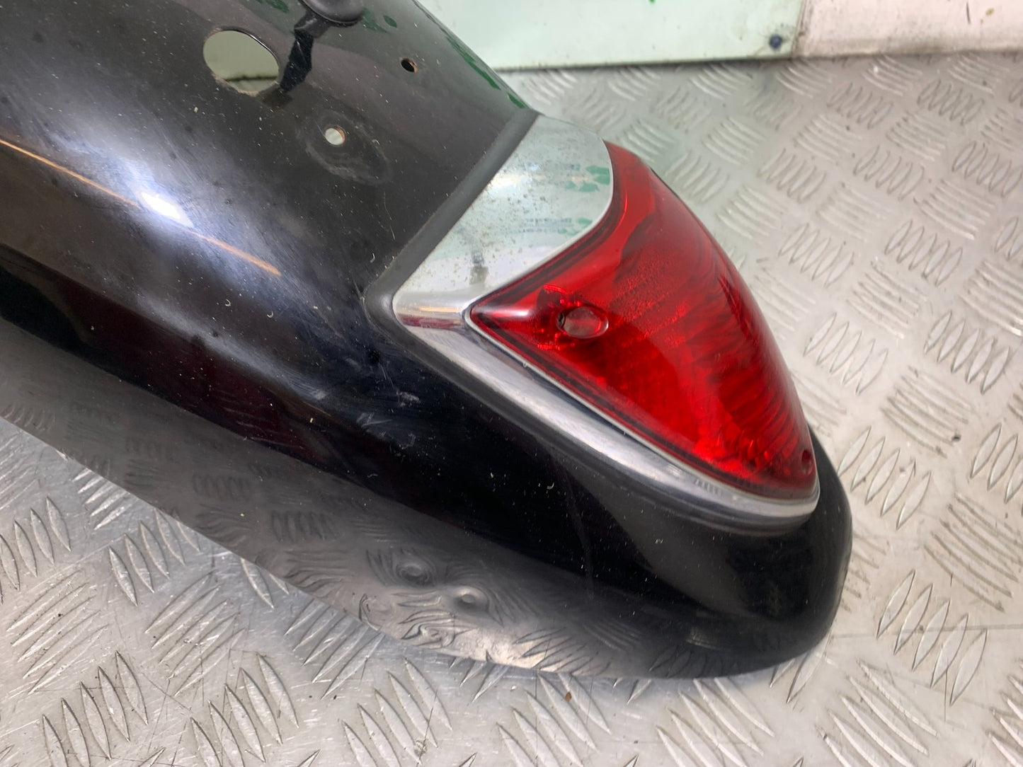 YAMAHA XVS 1300 MIDNIGHT STAR REAR MUDGUARD YEAR 2007-16 (CMB1200)