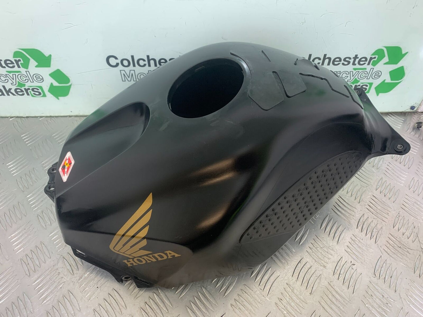 HONDA CBR600 CBR 600 RR PETROL TANK COVER  YEAR 2003-2004 CMB1086)