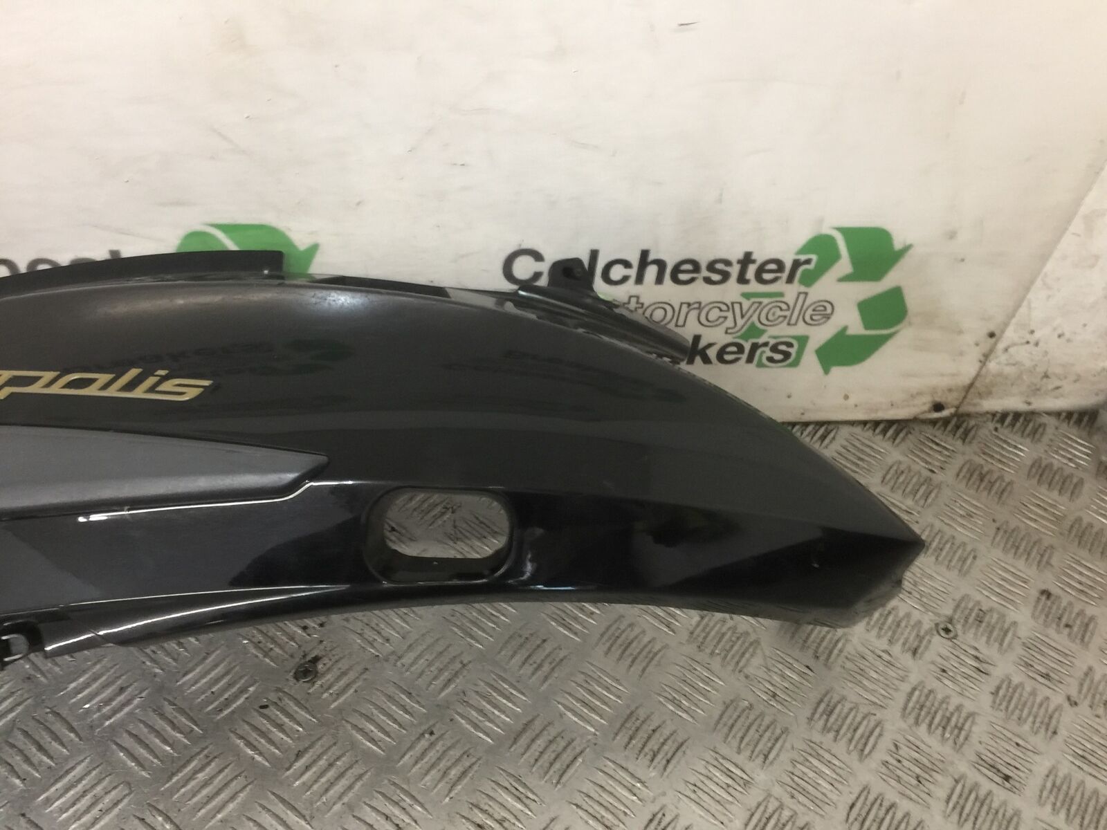 PEUGEOT GEOPOLIS 125 RIGHT SEAT PANEL  YEAR 2011  (STOCK 887)