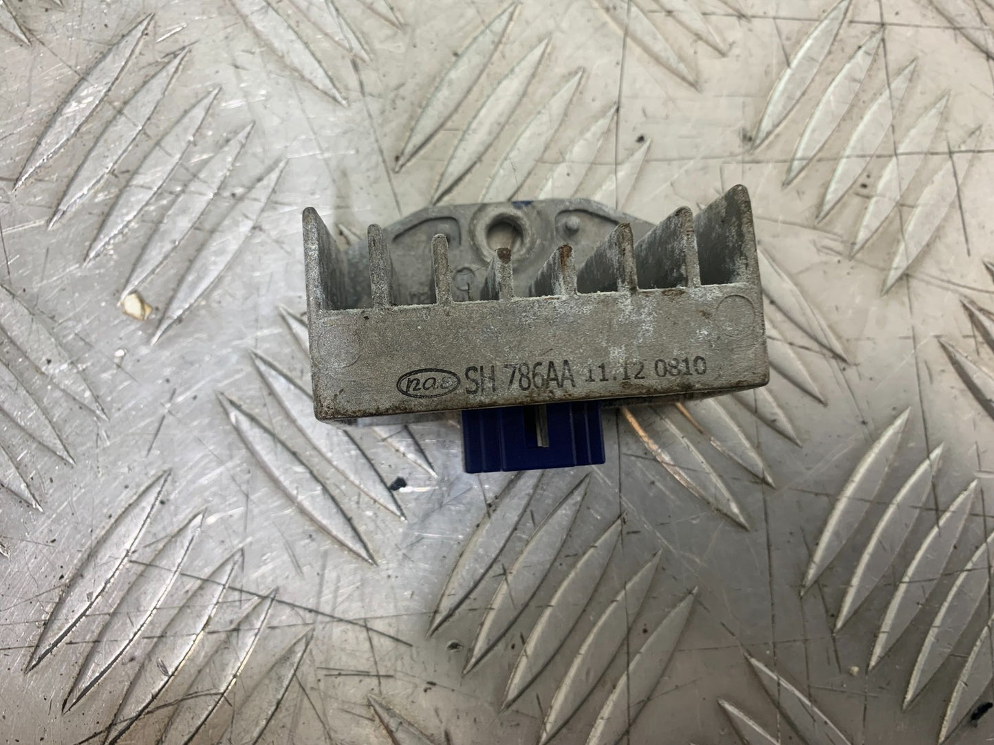 HONDA CBF125 CBF 125 REGULATOR  YEAR 2009-14  (CMB1172)