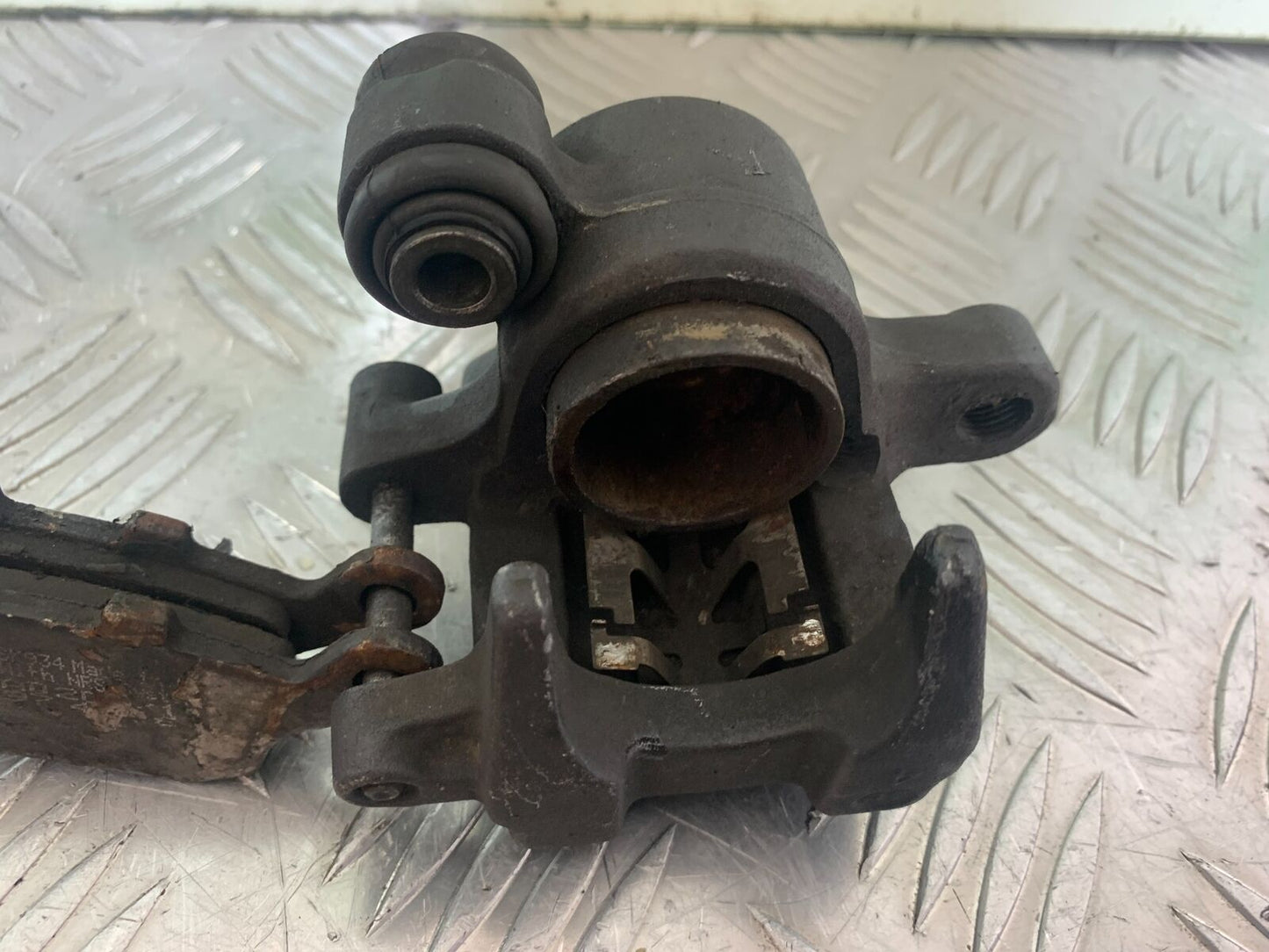HONDA CBR600 CBR 600 F2 REAR CALIPER  YEAR 1991-1994(CMB1133)