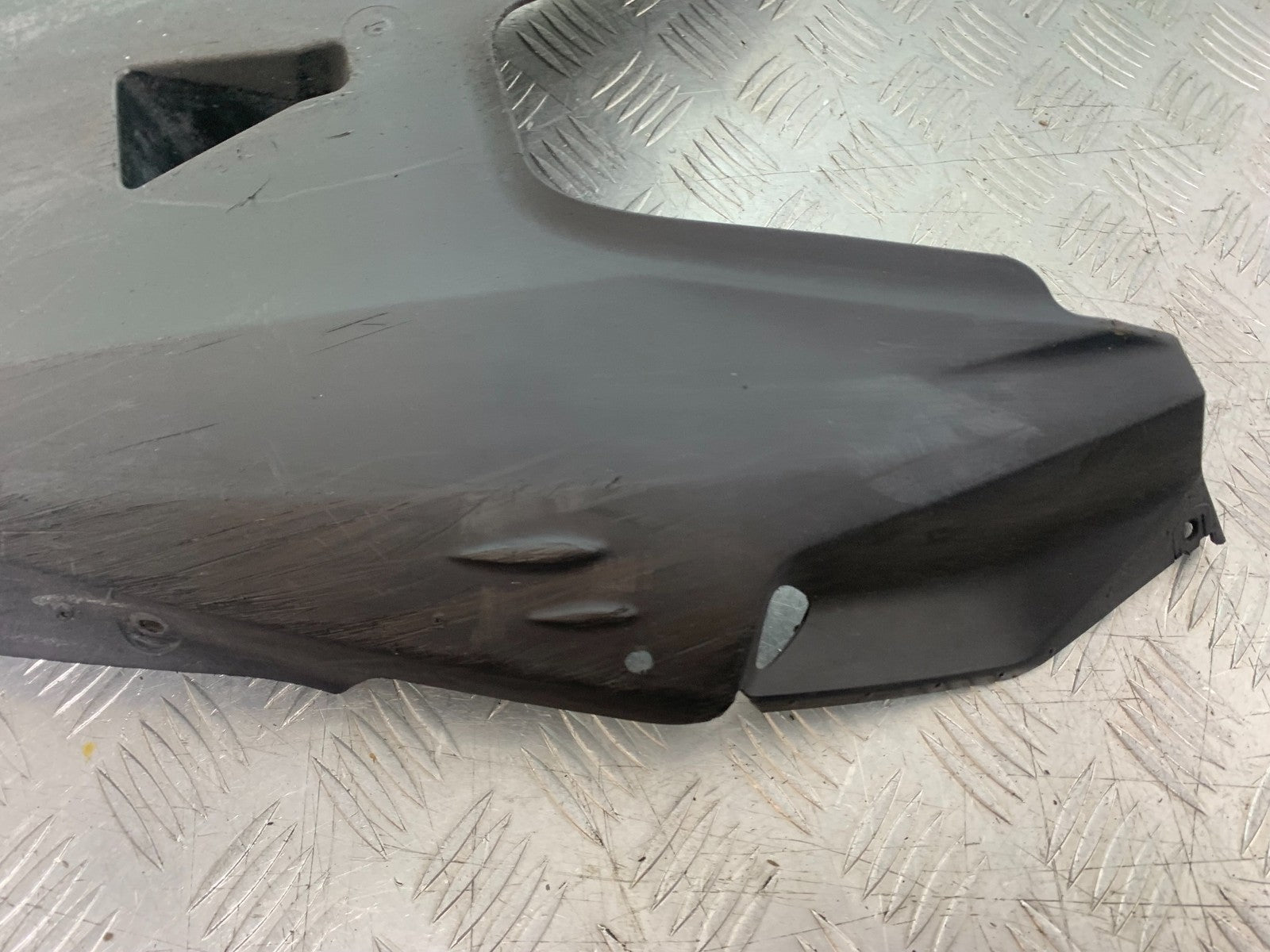 YAMAHA XMAX 125 XMAX-125 INNER MUDGUARD YEAR 2015-2020  (CMB1266)