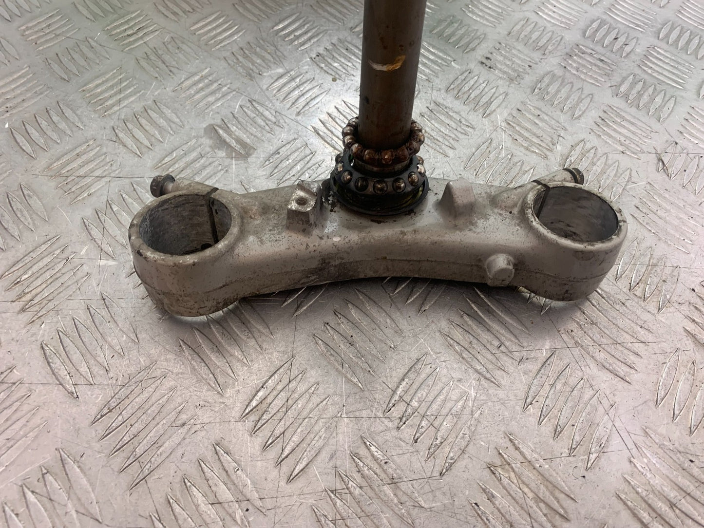 HONDA CBR600 CBR 600 RR BOTTOM YOKE  YEAR 2003-2004 CMB1173)