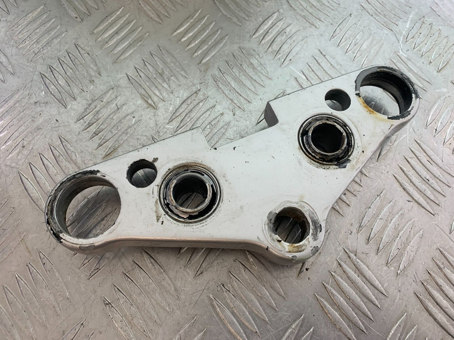 SUZUKI VS1400 VS 1400 INTRUDER TOP YOKE  YEAR 1988 (CMB1077)