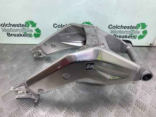 APRILIA RSV1000 R FACTORY MILLE SWINGARM  2004-09 (CMB1203)