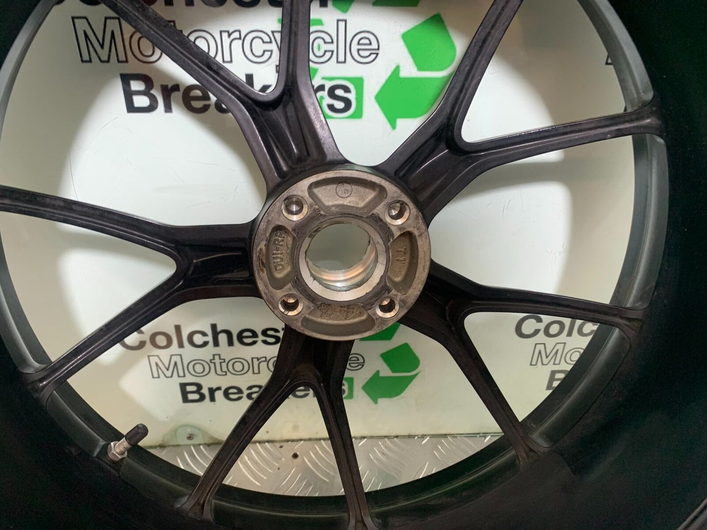DUCATI STREETFIGHTER 848 REAR WHEEL   YEAR 2011-2016 (CMB1050)