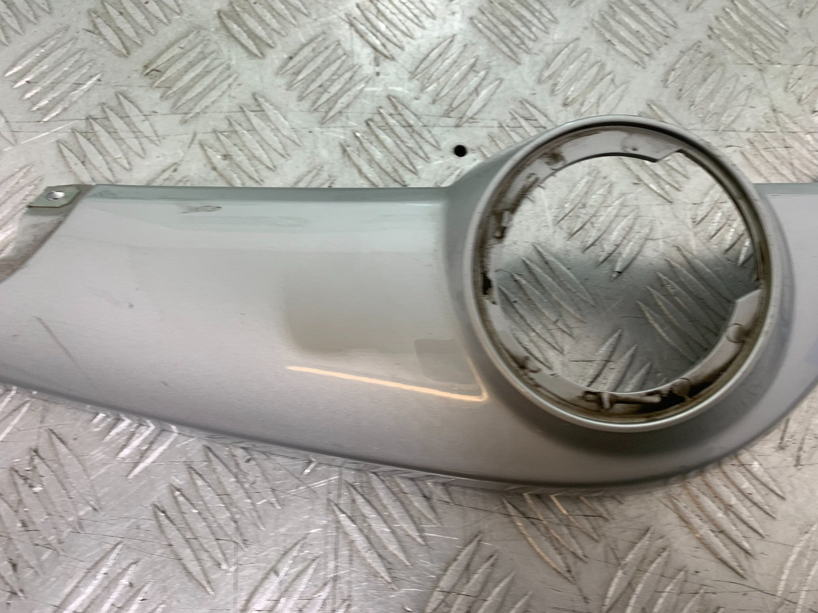 BMW F800 GT RIGHT SEAT PANEL  YEAR 2013-2017 (CMB1248)