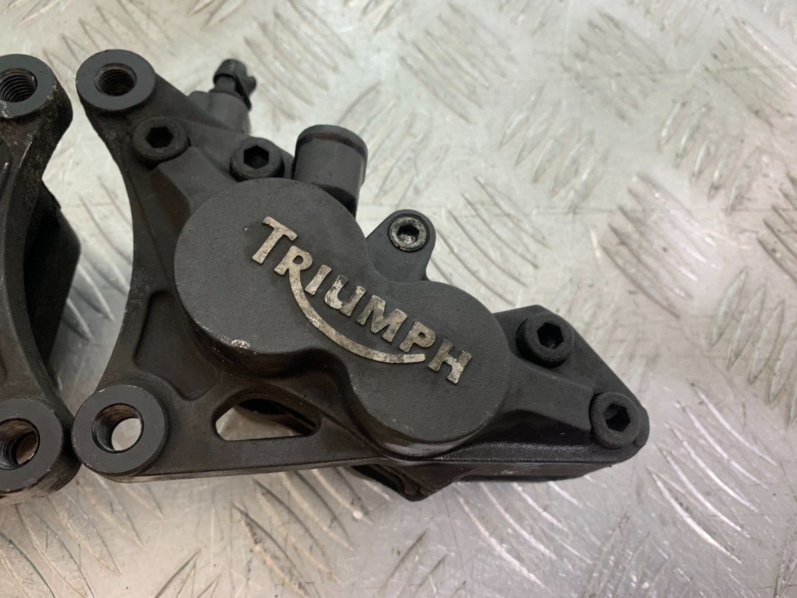 TRIUMPH 1050 SPRINT ST FRONT BRAKE CALIPERS  2003-2011 (CMB1285)