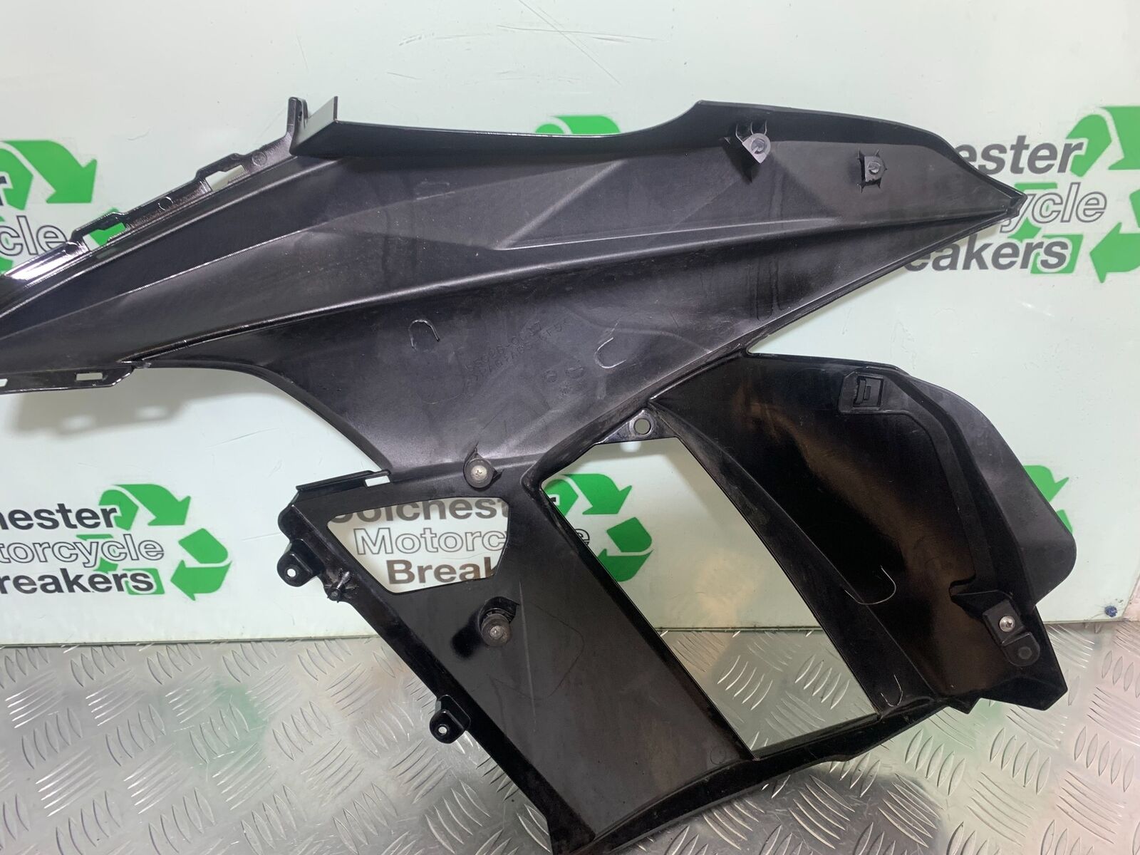 KAWASAKI Z1000 Z 1000 SX RIGHT FAIRING PANEL  YEAR 2011-13 (CMB1000)