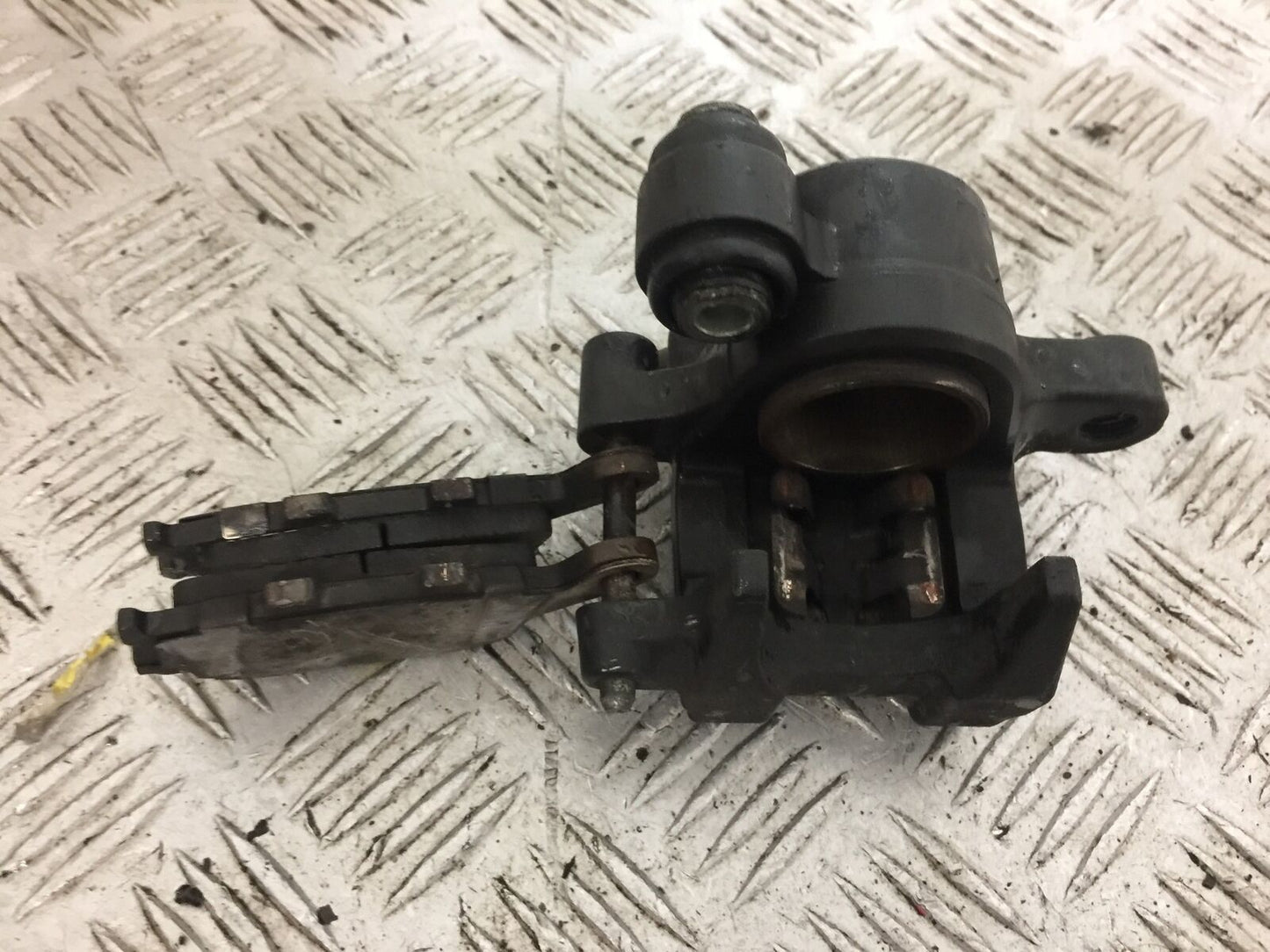 YAMAHA FZ1-N REAR BRAKE CALIPER  YEAR 2006-2012  (STOCK 787)