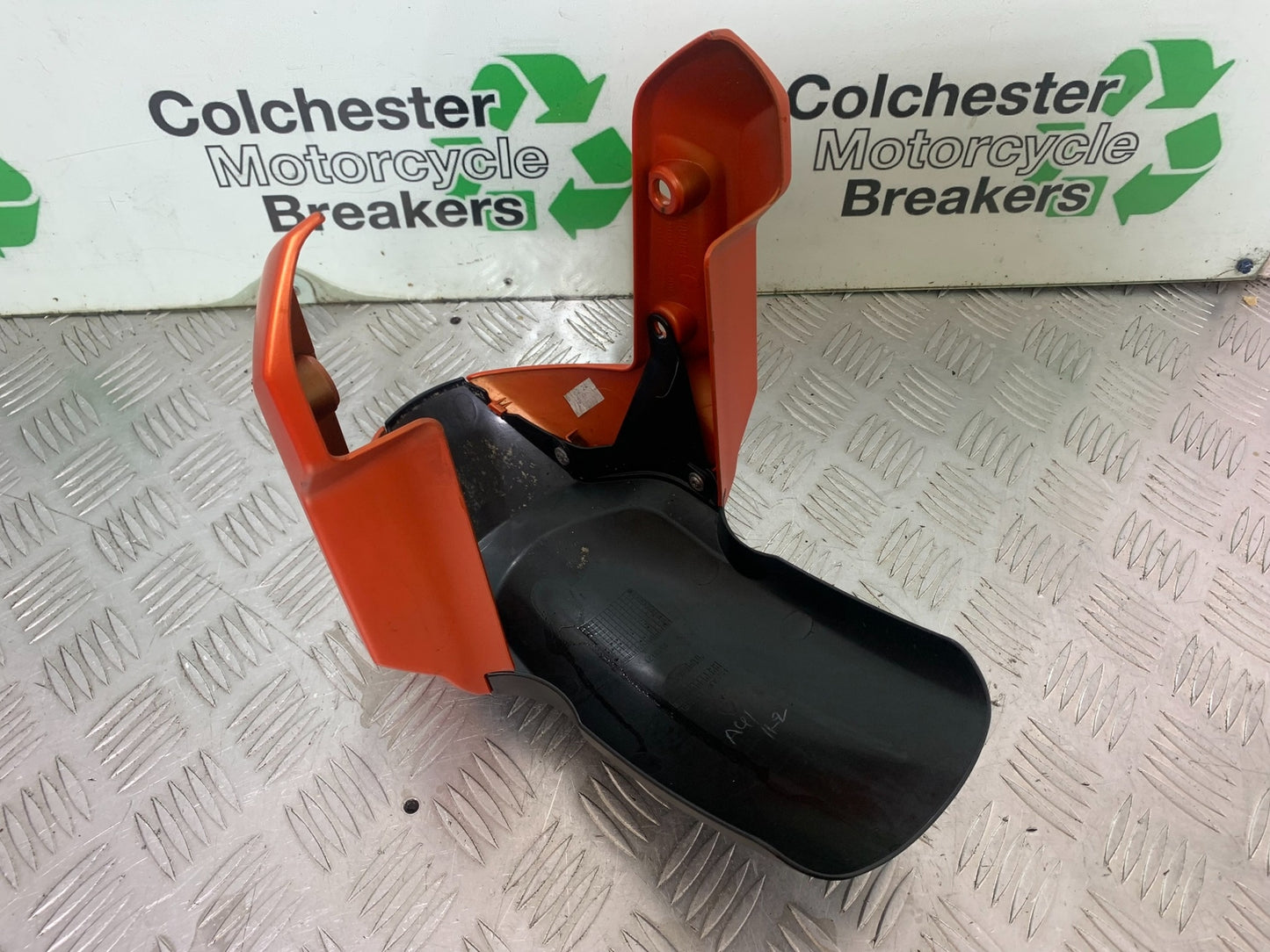 TRIUMPH TRIDENT 660 FRONT MUDGUARD  YEAR 2021-2024 (CMB1148)